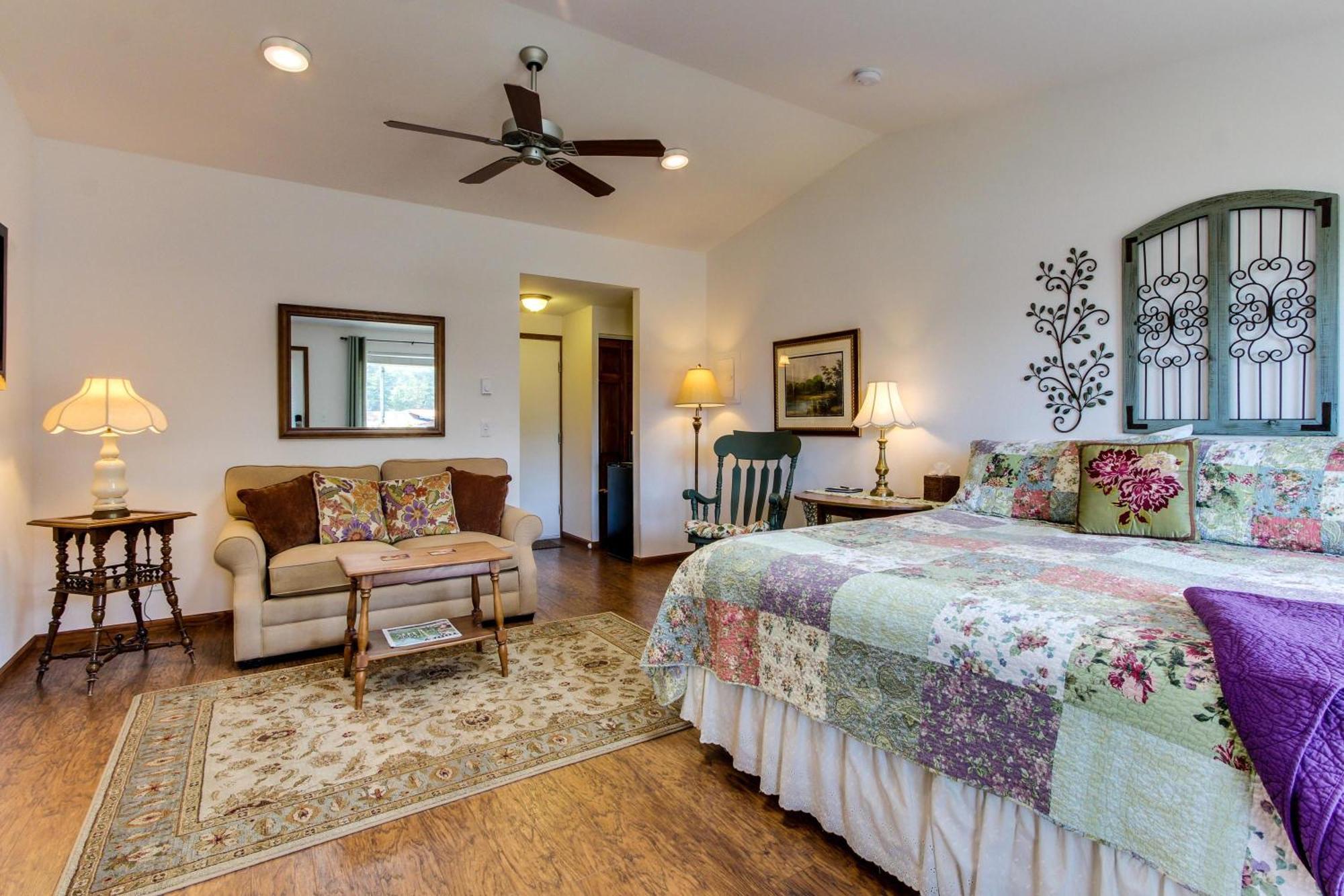Ocean Cove Inn ياتشاتس الغرفة الصورة