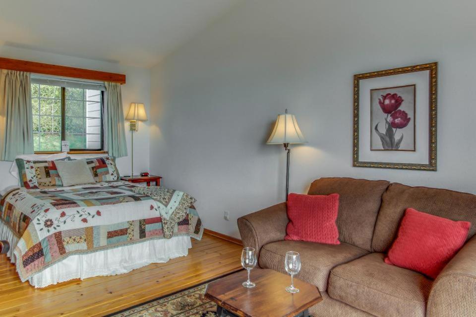 Ocean Cove Inn ياتشاتس المظهر الخارجي الصورة